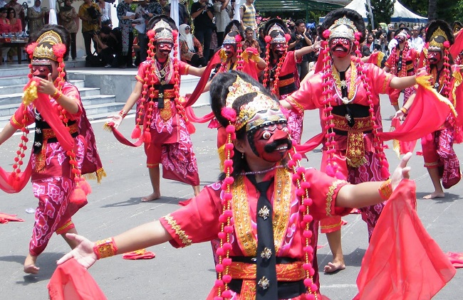 Melacak Jejak Sejarah Tarian Tradisional Jakarta