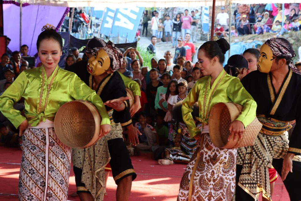 Antara Tradisi dan Inovasi: Masa Depan Tari Tradisional