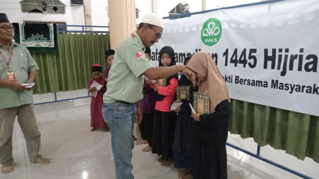 PT. Wirakarya Sakti (PT. WKS) Berbagi Berkah dalam Safari Ramadhan di Desa-desa Sekitar