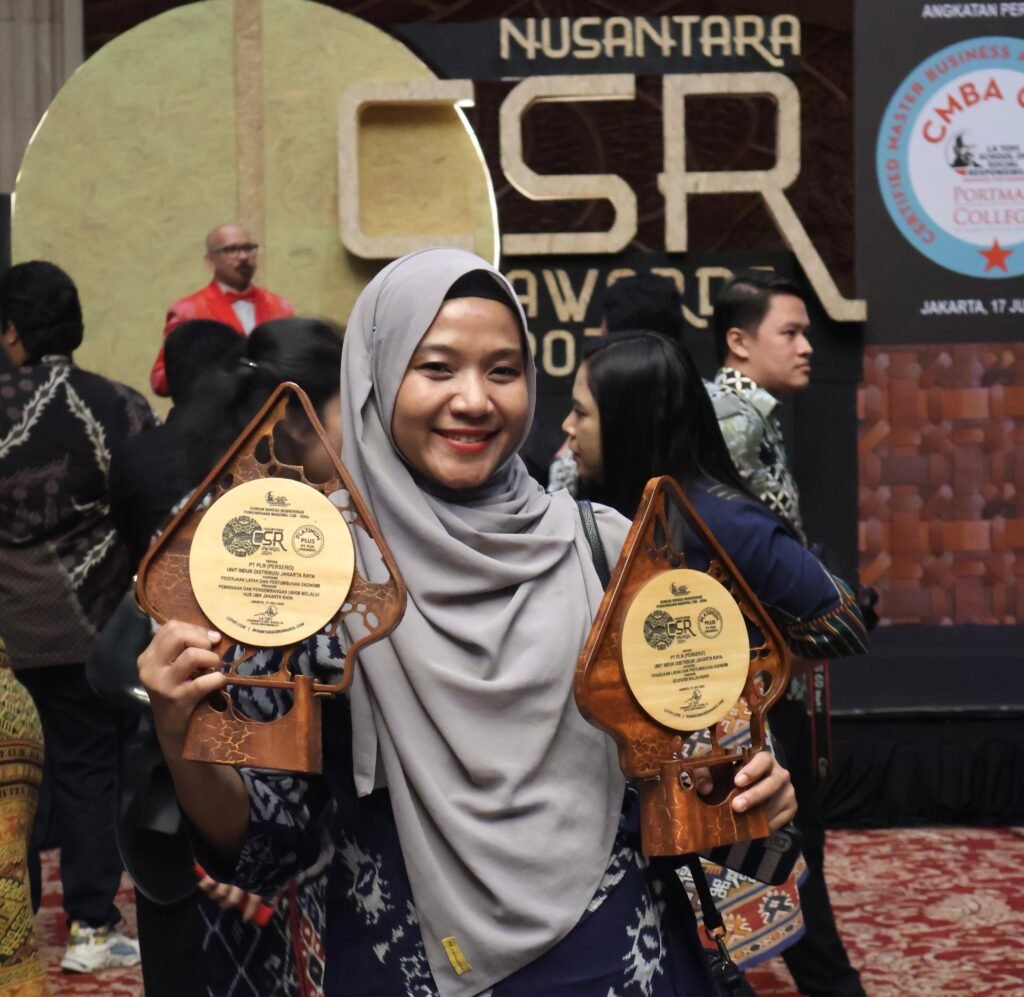 Bangkit dari Keterbatasan, Tiara Yunanda Putri Raih Prestasi Gemilang di HUB UMK PLN Jakarta Raya
