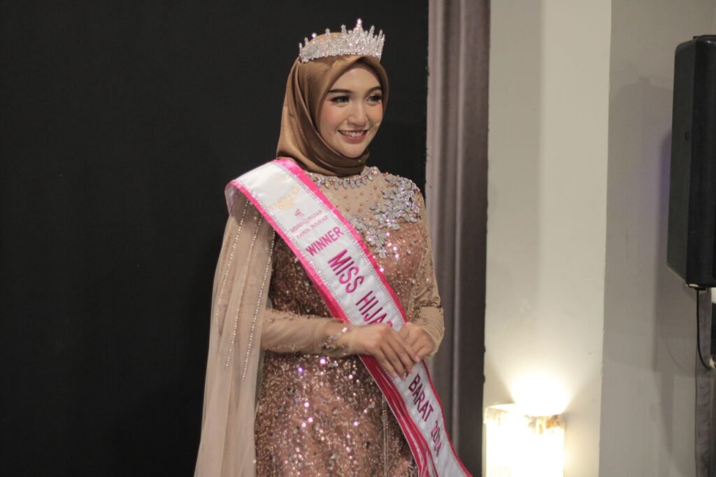 Haniyah Achmad Safitri, Sosok Inspiratif Mahasiswi UIA yang Menginspirasi Generasi Muda Lewat Seni, Akademik, dan Sosial