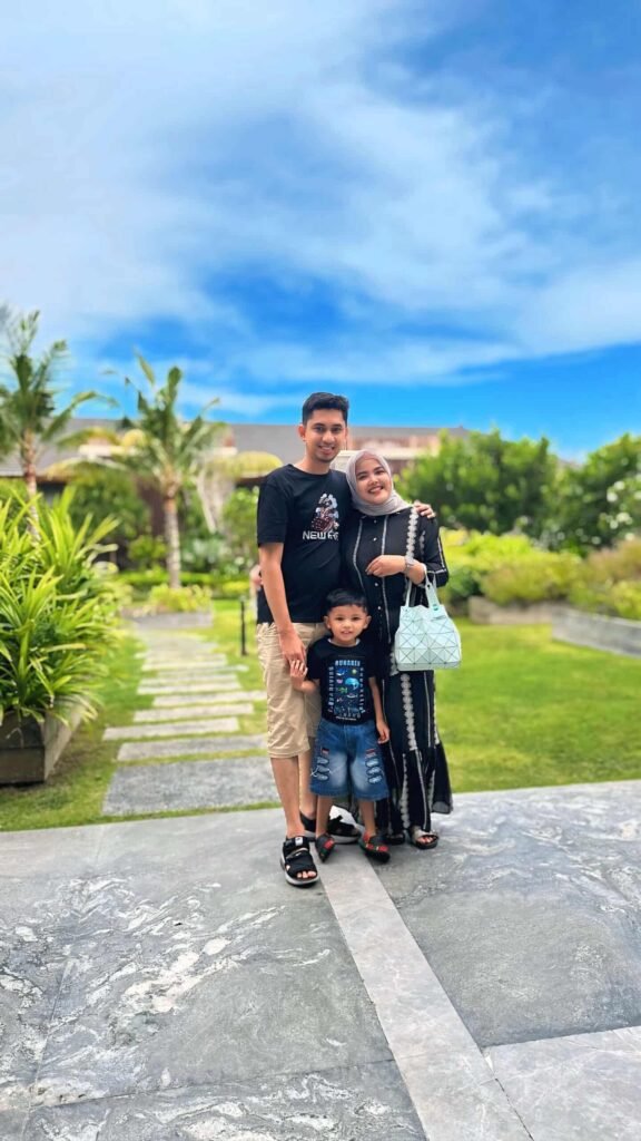 Merawat Energi di Tengah Riuh Kota: Cara Ela Menjaga Keluarga dan Passion