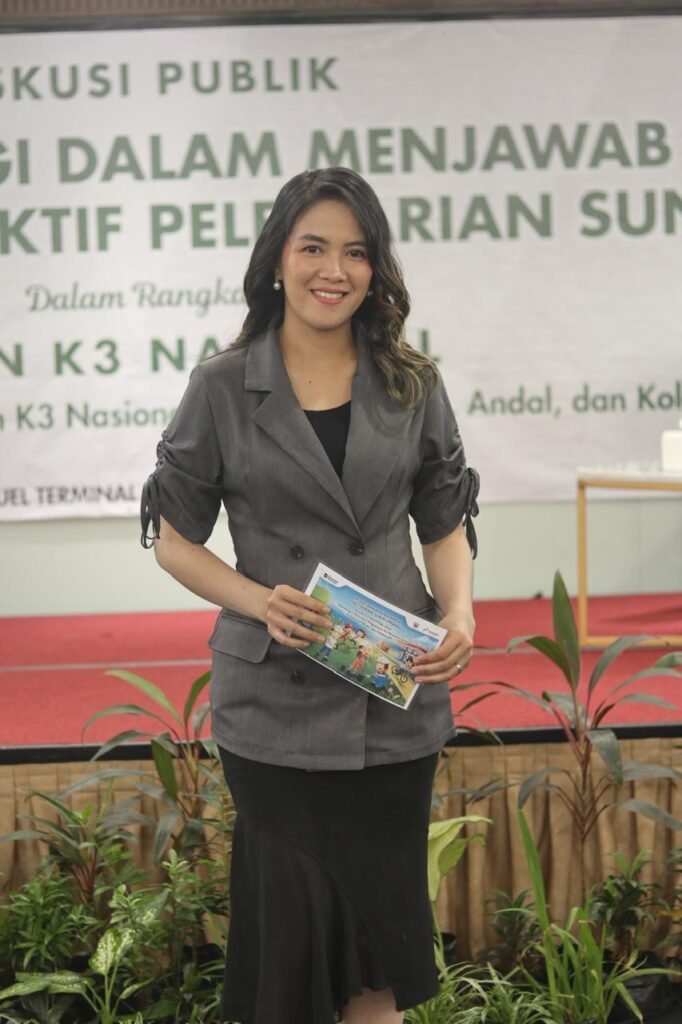 Indah Praba: Menemukan Kekuatan dalam Perubahan dan Menikah Muda